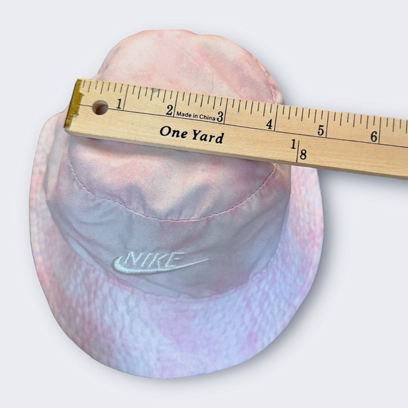 Nike Bucket / Sun Hat Size Toddler UPF 40+ Pink Dri-Fit Chin Strap Active Wear - Picture 6 of 7